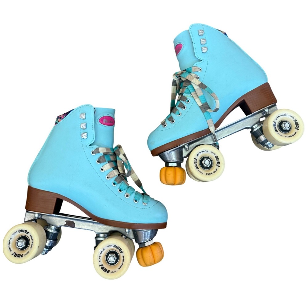 Moxi Beach Bunny Sky Blue Quad Roller Skates Womens Size 6 Sure-Grip Fame Wheels